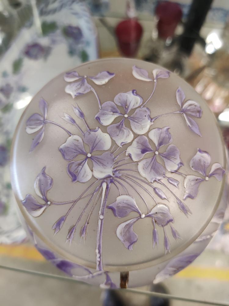 Boîte en verre émaillé 